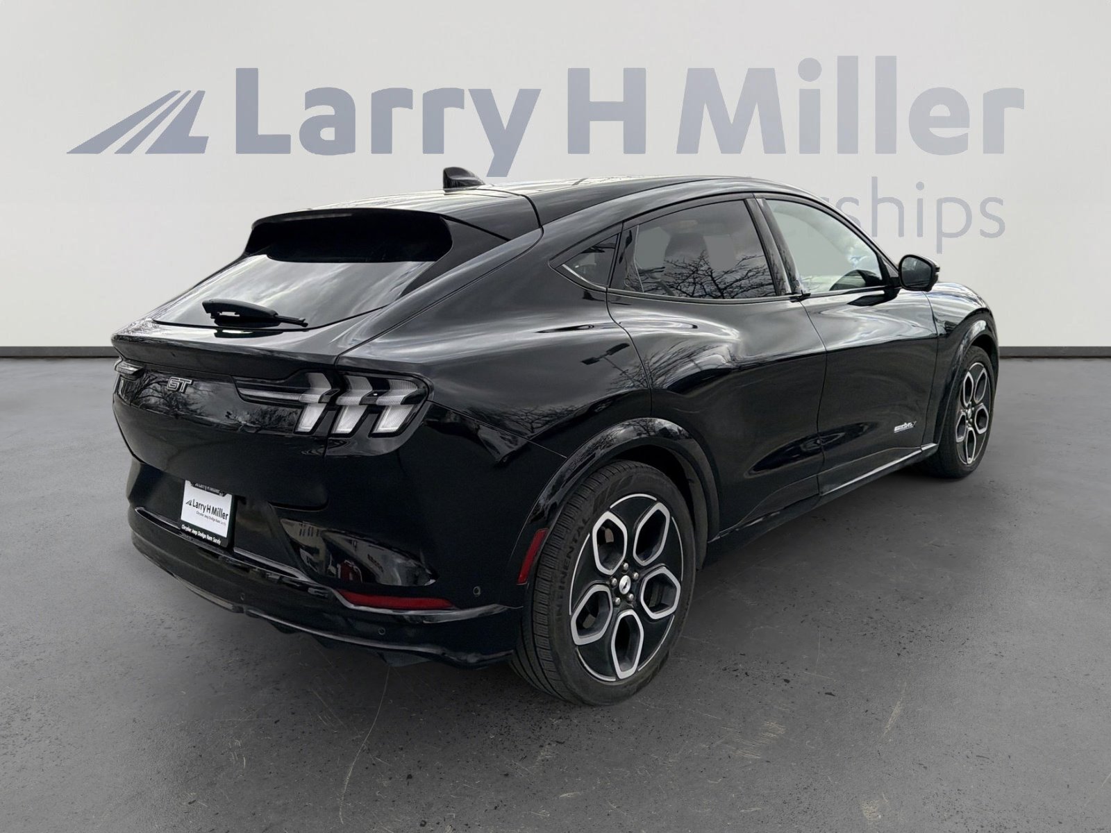 Used 2023 Ford Mustang Mach-E GT image 8