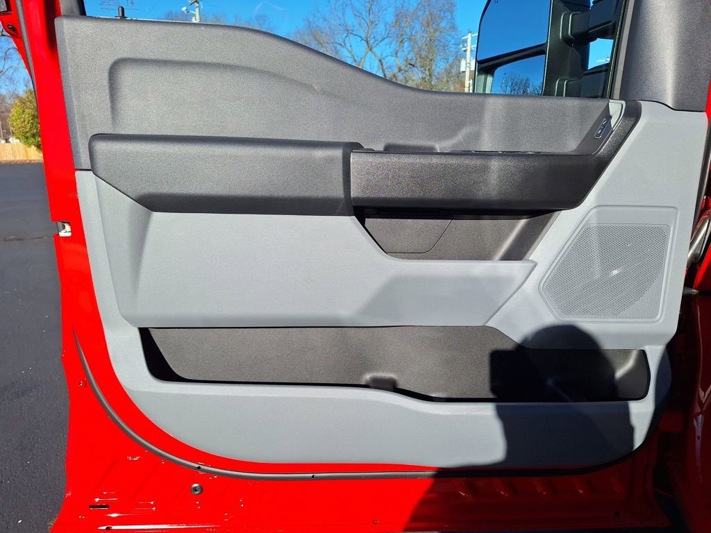 New 2026 Ford F350 XL w/ XL Chrome Package image 2