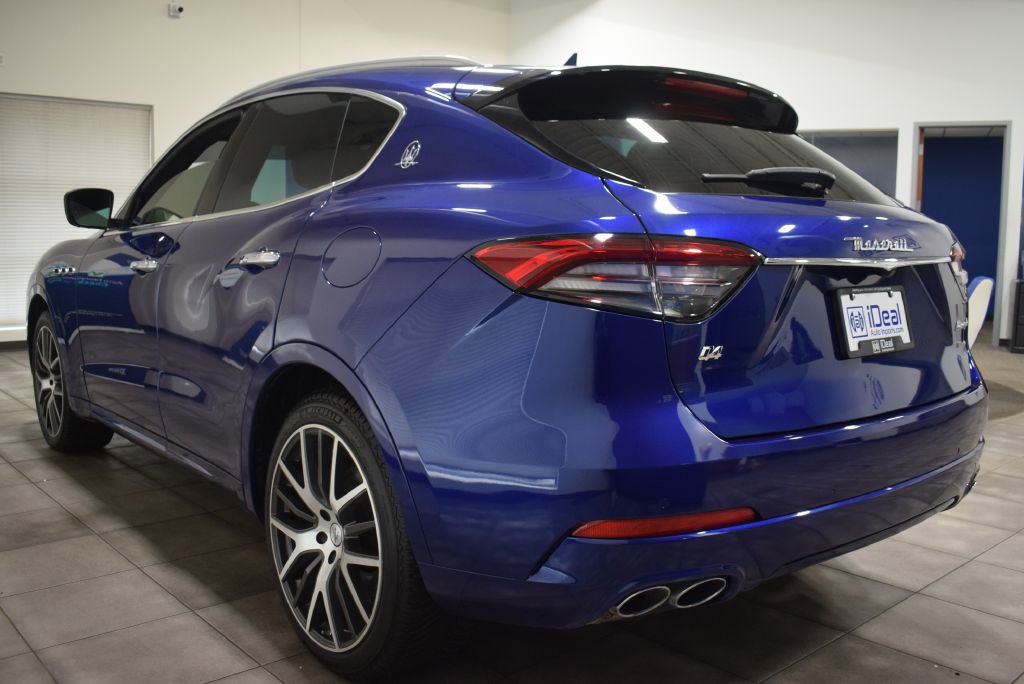 Used 2021 Maserati Levante image 2
