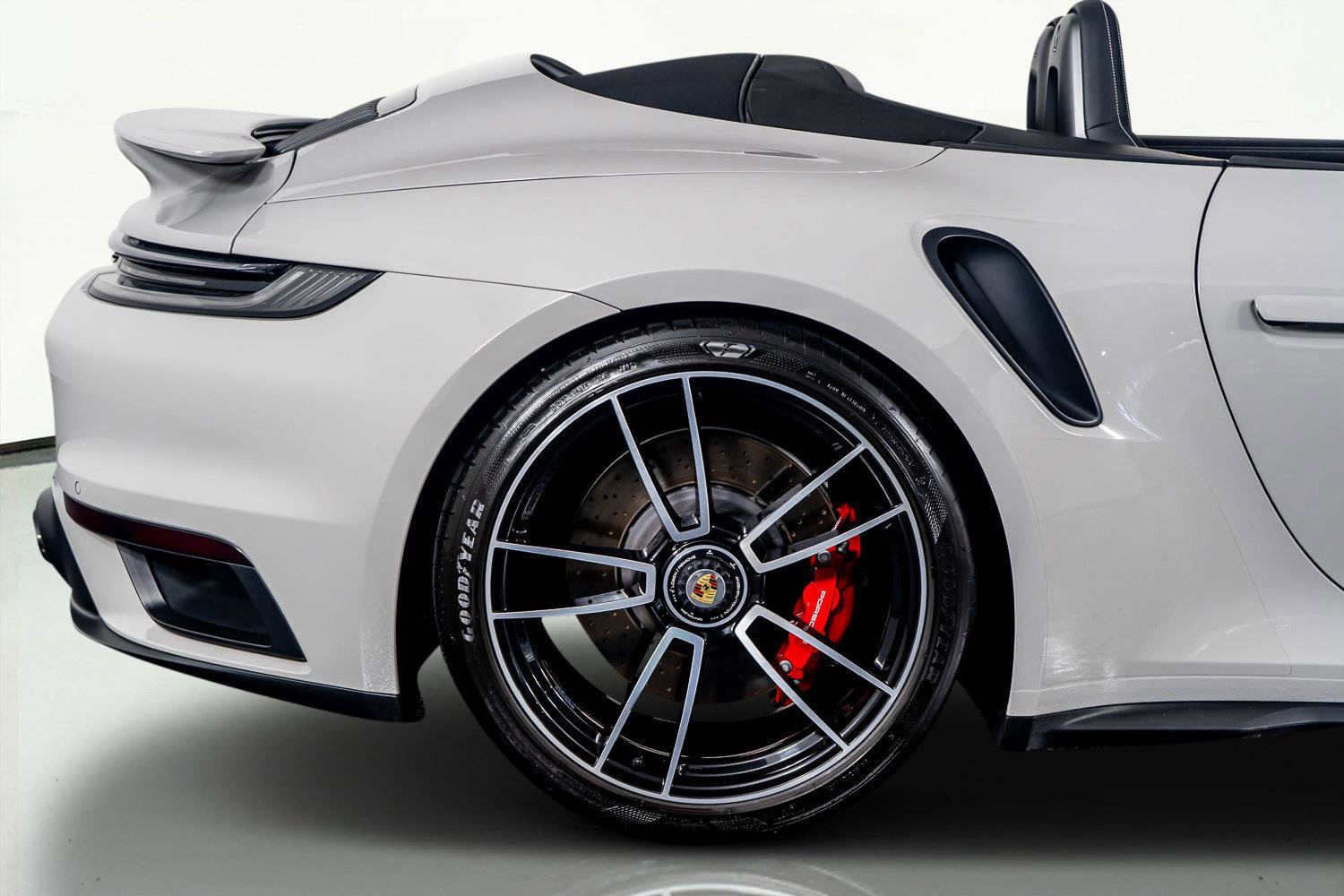 Used 2022 Porsche 911 Turbo AWD/4WD image 9