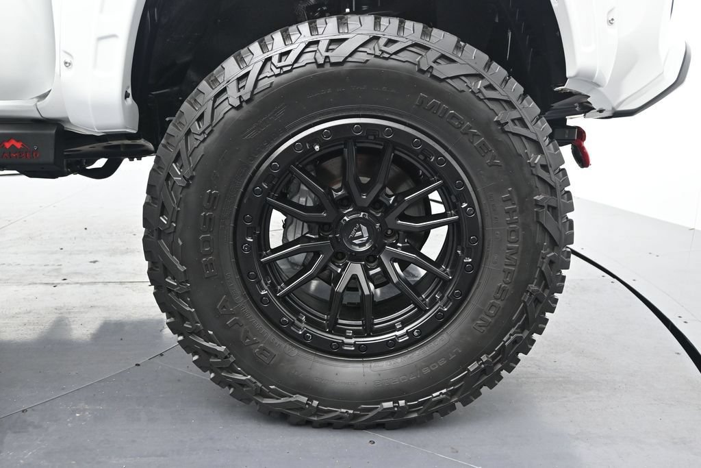 Used 2022 Toyota Tacoma SR AWD/4WD image 6