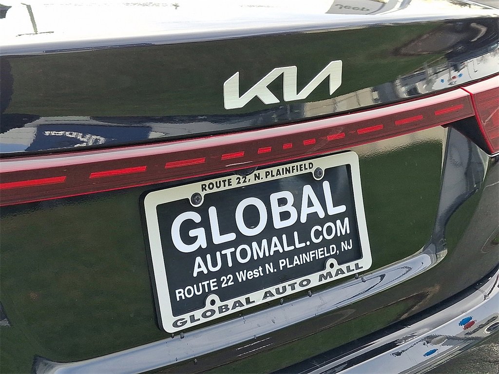 Used 2023 Kia Forte LXS w/ LXS Technology Package image 29