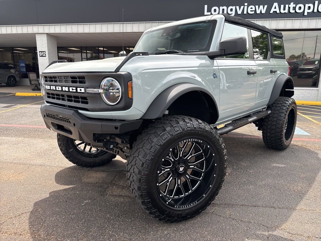 Used 2022 Ford Bronco Black Diamond w/ Sasquatch Package AWD/4WD image 1