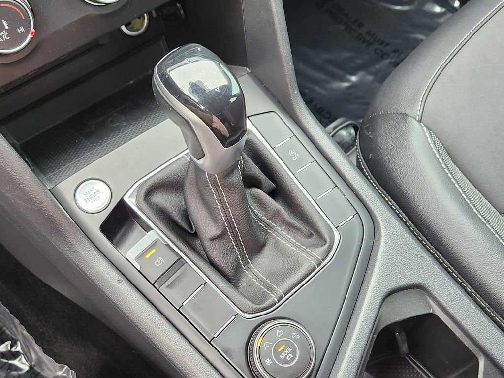 Used 2022 Volkswagen Taos SE image 11