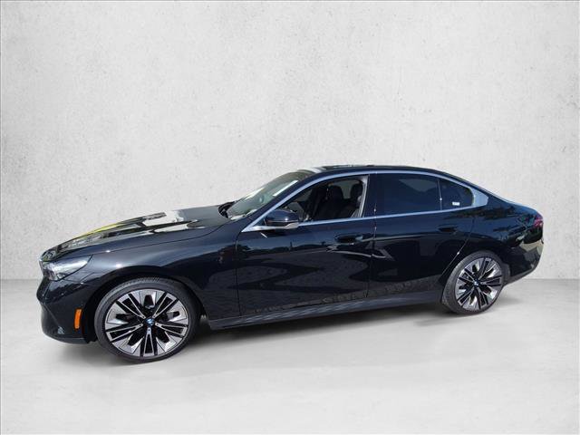 Certified 2024 BMW 530i xDrive AWD/4WD image 9