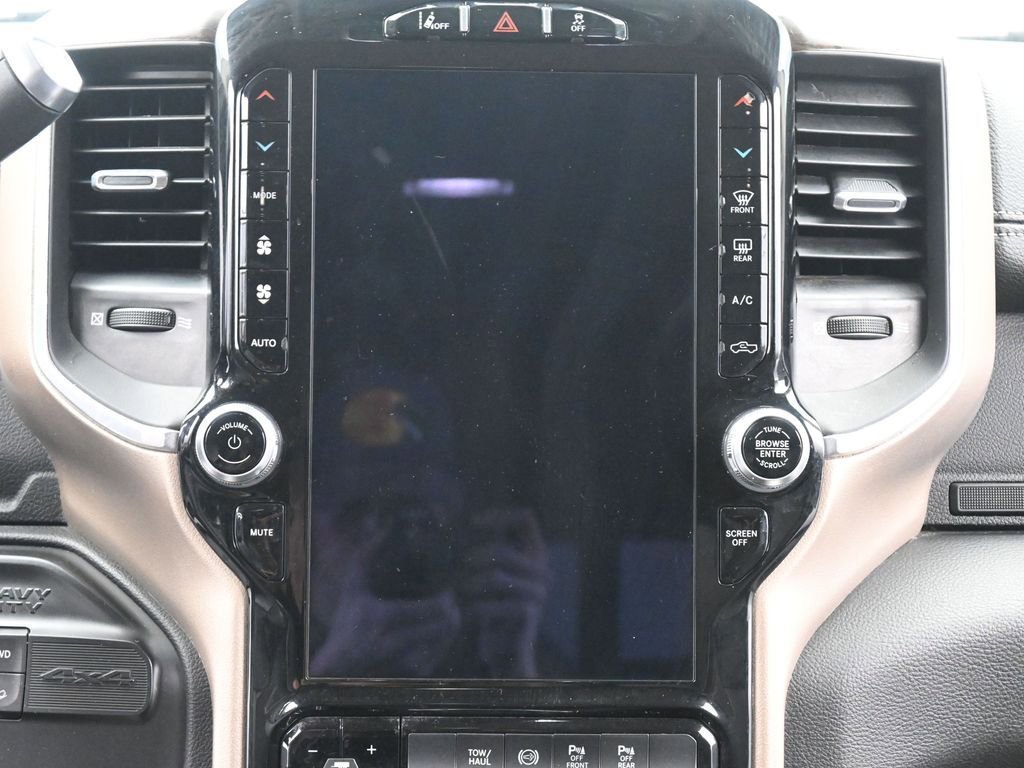 Used 2022 RAM 2500 Laramie w/ Safety Group B image 26