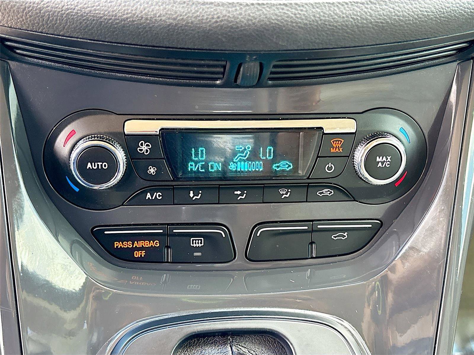 Used 2015 Ford Escape Titanium image 16