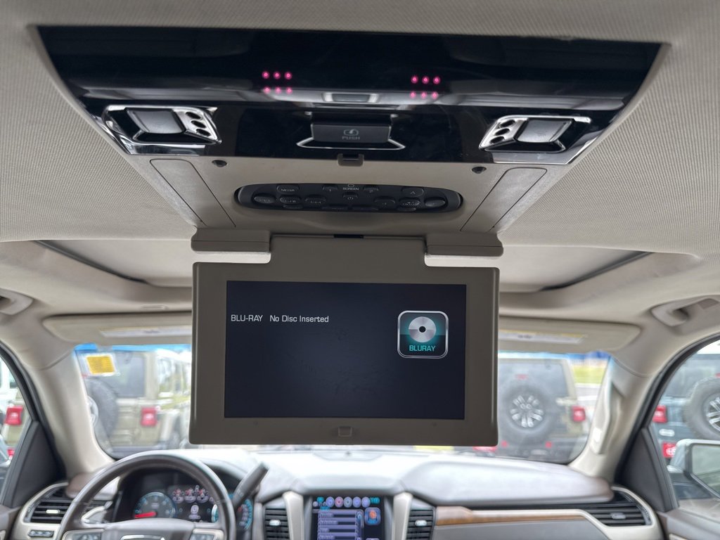 Used 2020 GMC Yukon XL Denali w/ Denali Ultimate Package image 29