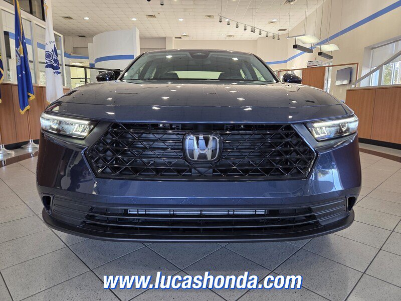 Used 2024 Honda Accord EX image 2