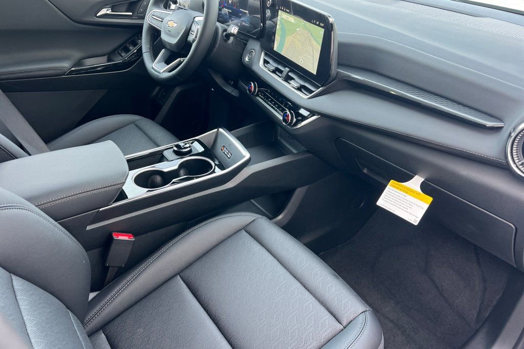 New 2026 Chevrolet Equinox LT w/ Convenience Package II image 13