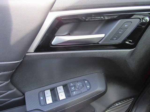 New 2025 Mitsubishi Outlander SEL image 12