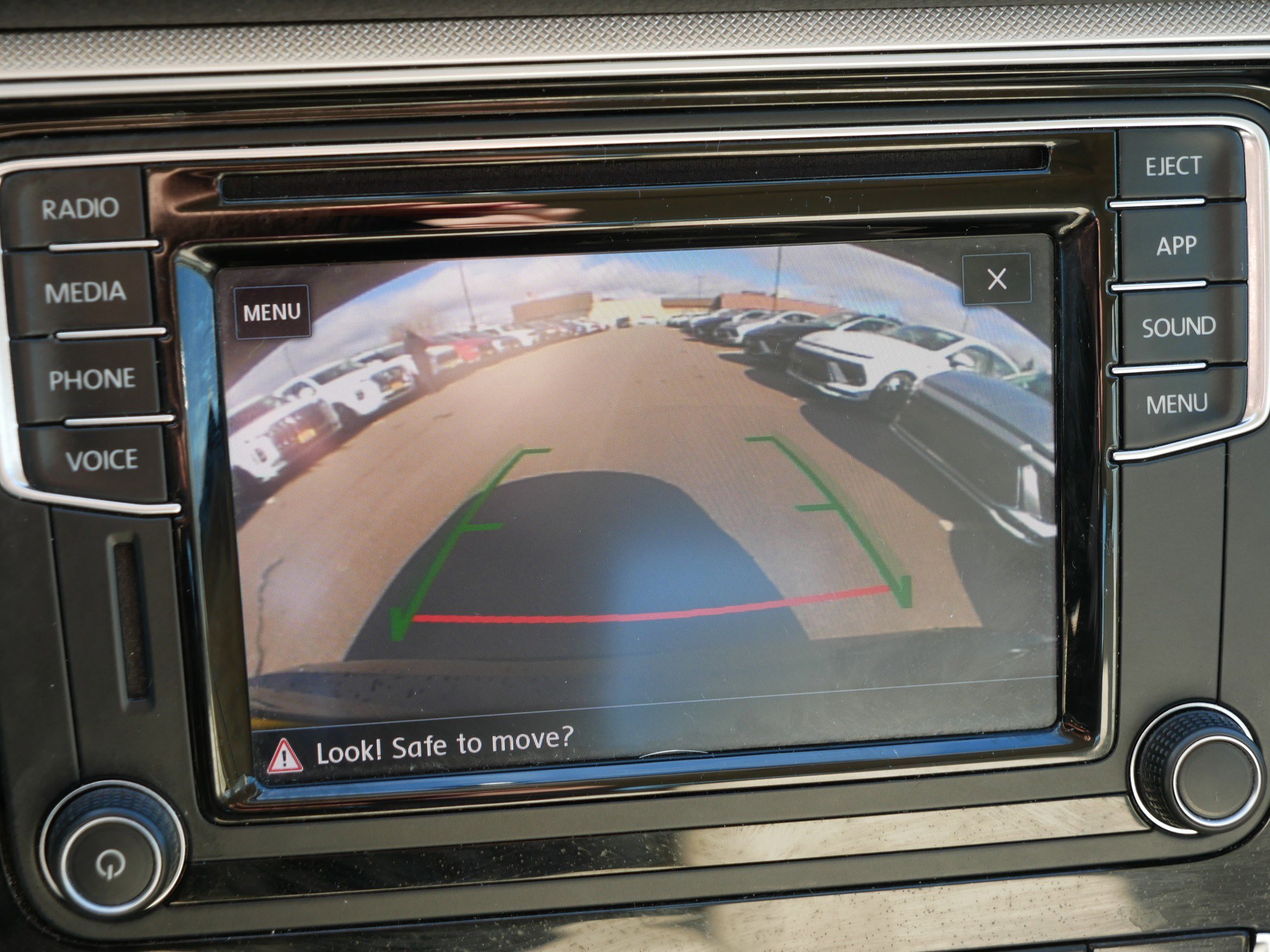 Used 2018 Volkswagen Passat 2.0T SE image 26