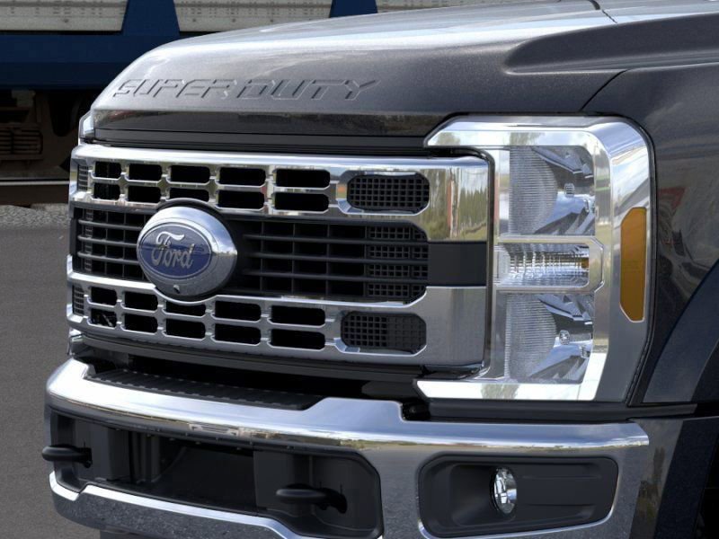 New 2026 Ford F450 XLT image 17