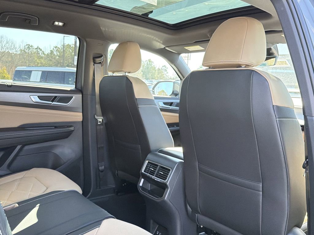 New 2026 Volkswagen Atlas Cross Sport SE image 18