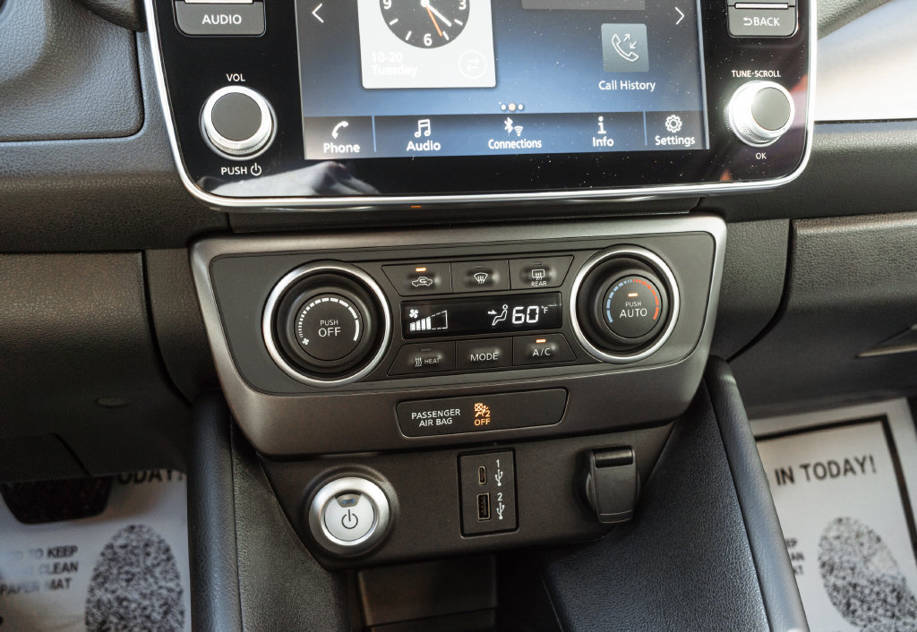 Used 2025 Nissan Leaf S FWD image 18
