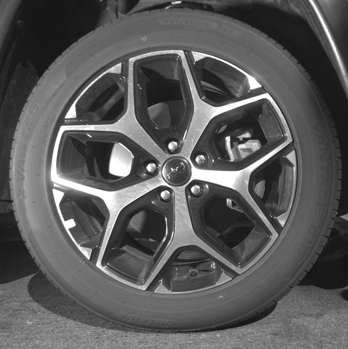 Used 2025 Jeep Compass Limited image 13