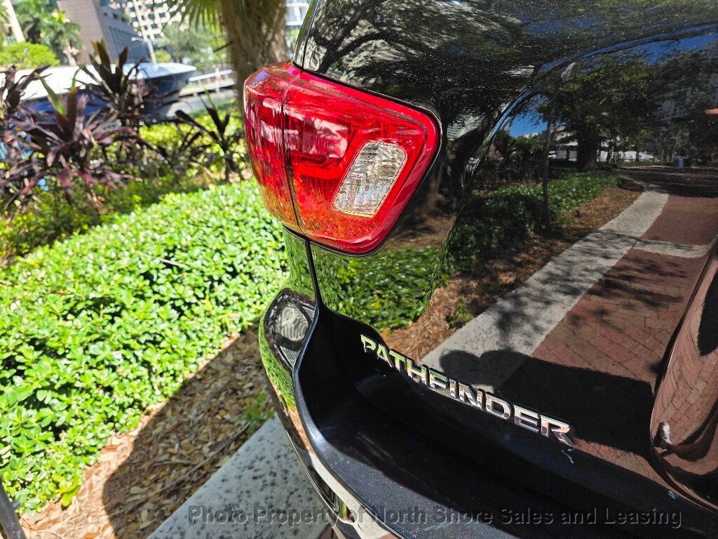 Used 2019 Nissan Pathfinder SL image 31