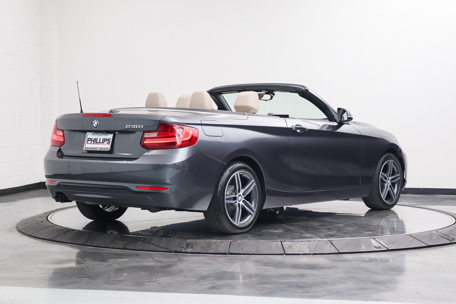 Used 2017 BMW 230i Convertible RWD image 15