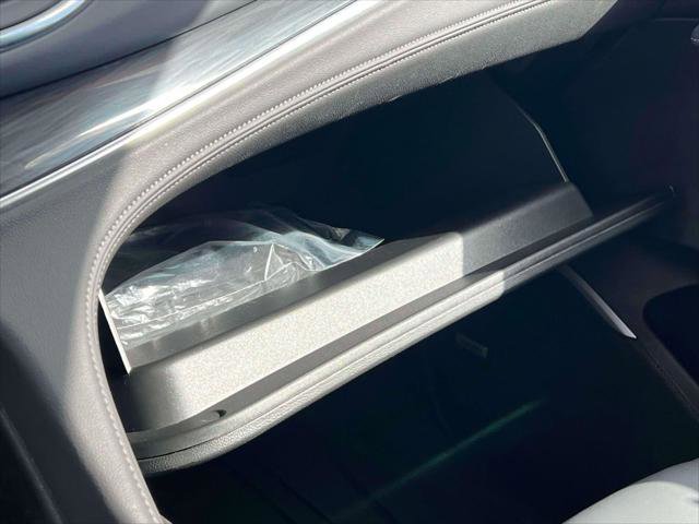 Used 2022 Buick Enclave Premium w/ Experience Buick Package image 26