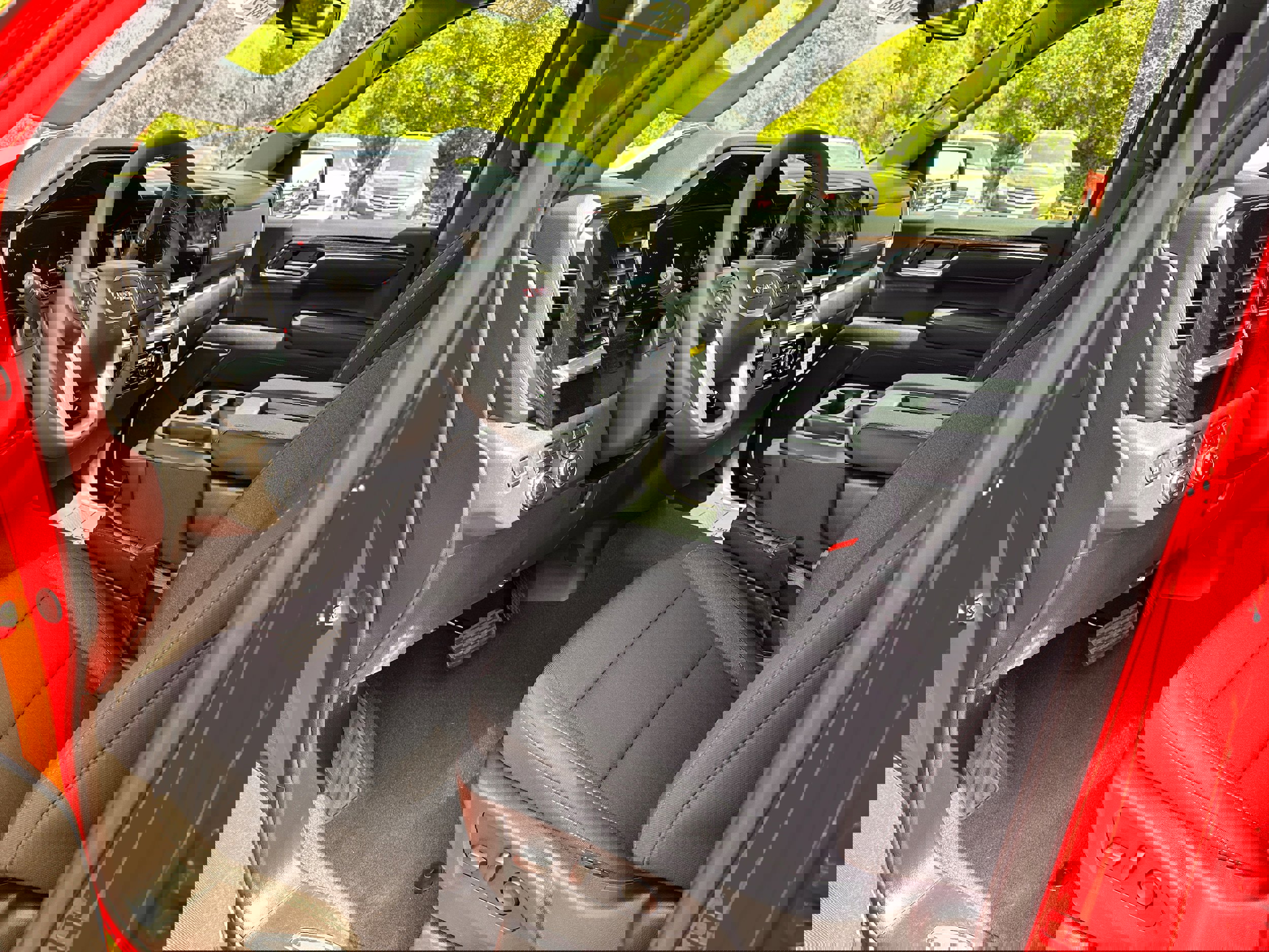 Used 2025 GMC Sierra 1500 SLE AWD/4WD image 10