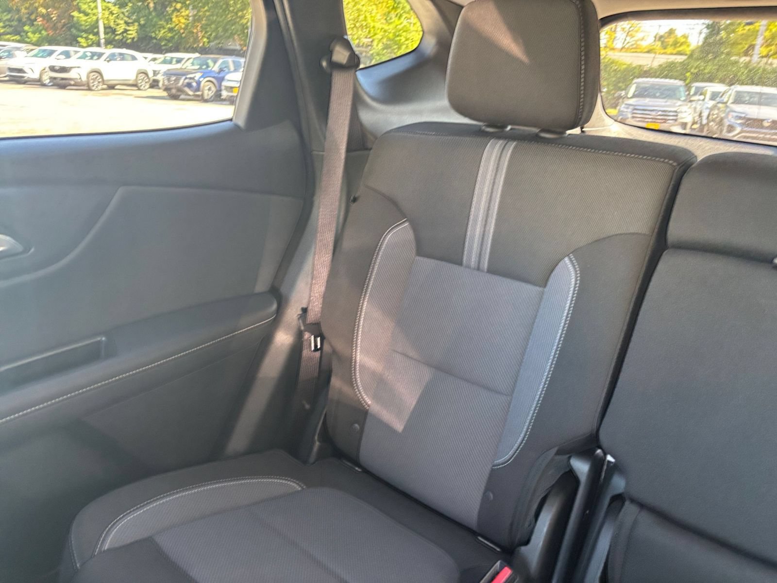 Used 2025 Chevrolet Blazer LT FWD image 39