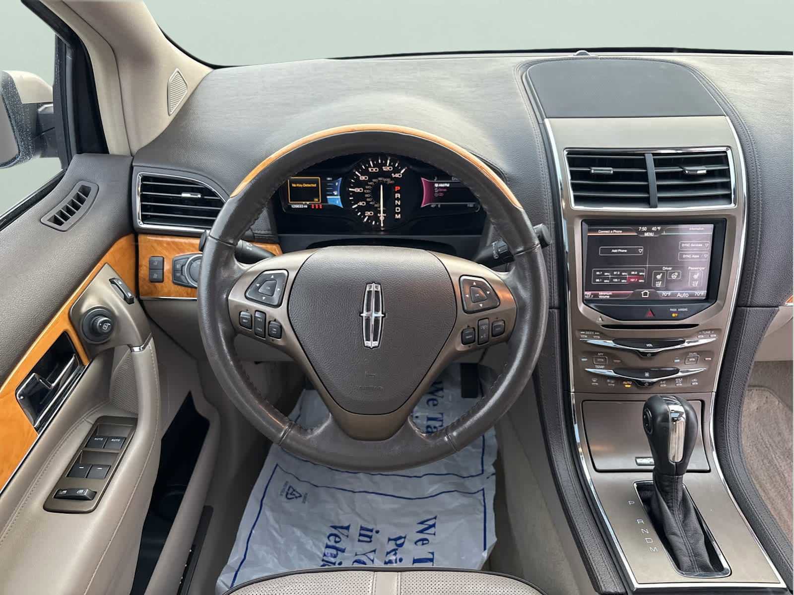 Used 2011 Lincoln MKX AWD w/ 101A Rapid Spec Order Code image 15