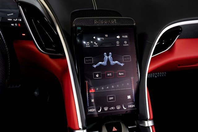 Certified 2025 Ferrari Roma Spider RWD image 46