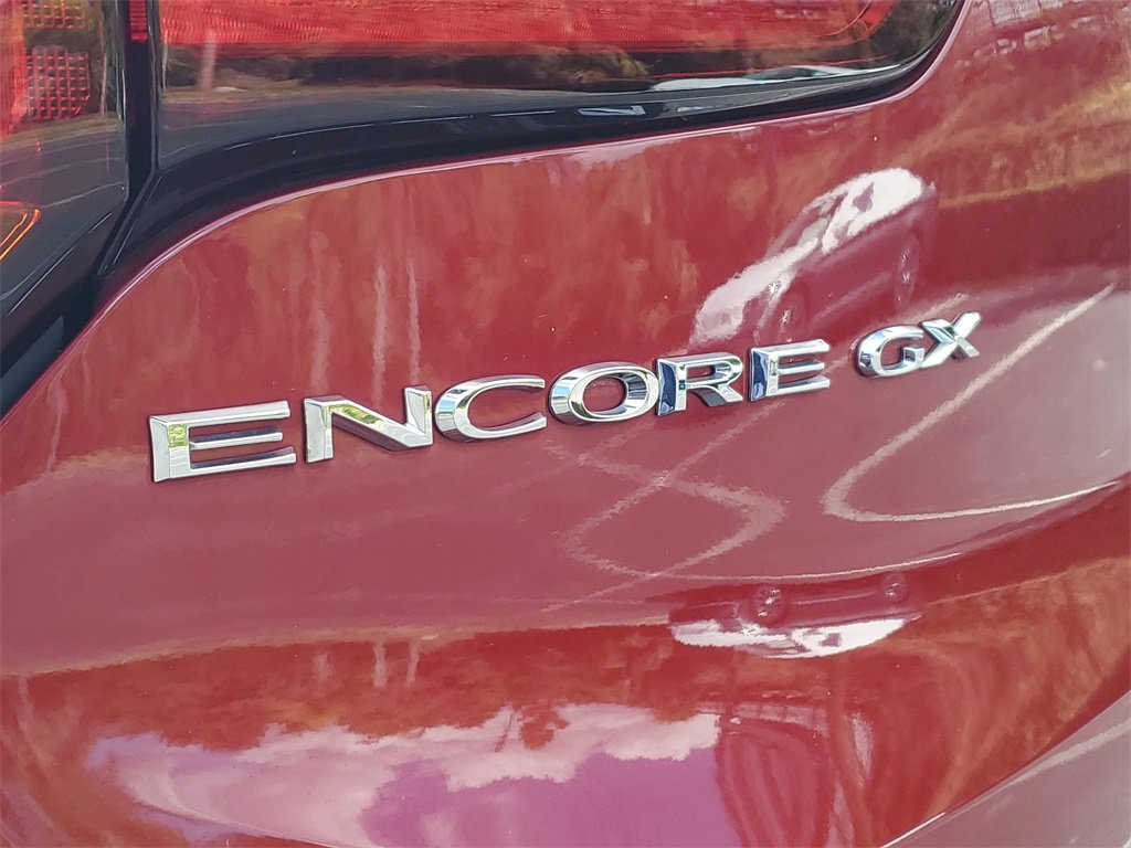 Used 2020 Buick Encore GX Essence w/ Advanced Technology Package image 5