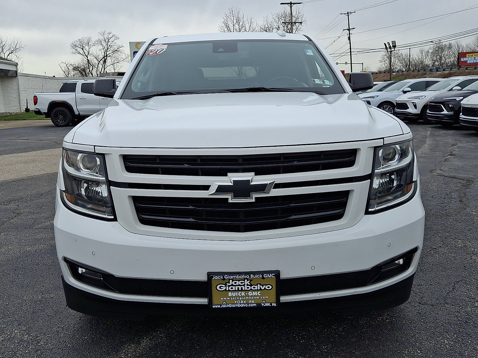 Used 2020 Chevrolet Suburban Premier image 3