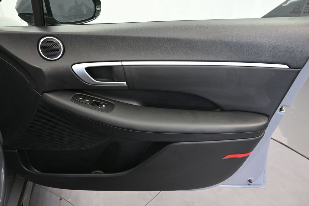 Used 2025 Hyundai Sonata SEL FWD image 15