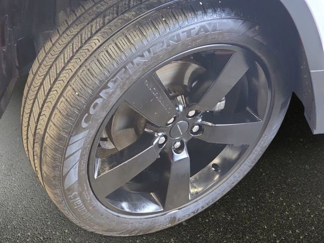 Certified 2024 Land Rover Defender 110 S AWD/4WD image 34
