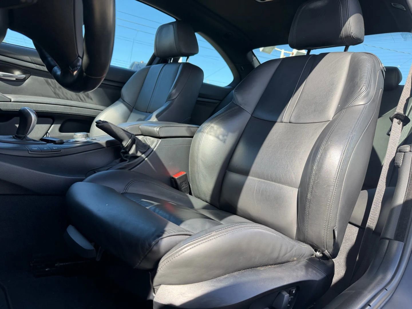 Used 2013 BMW M3 Coupe w/ Premium Pkg image 9