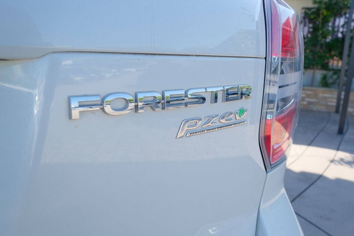 Used 2016 Subaru Forester 2.5i Limited w/ Popular Package #2 AWD/4WD image 40