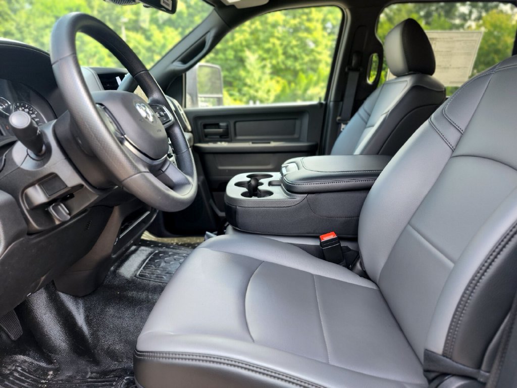 New 2026 RAM 4500 Tradesman w/ Chrome Appearance Group AWD/4WD image 17