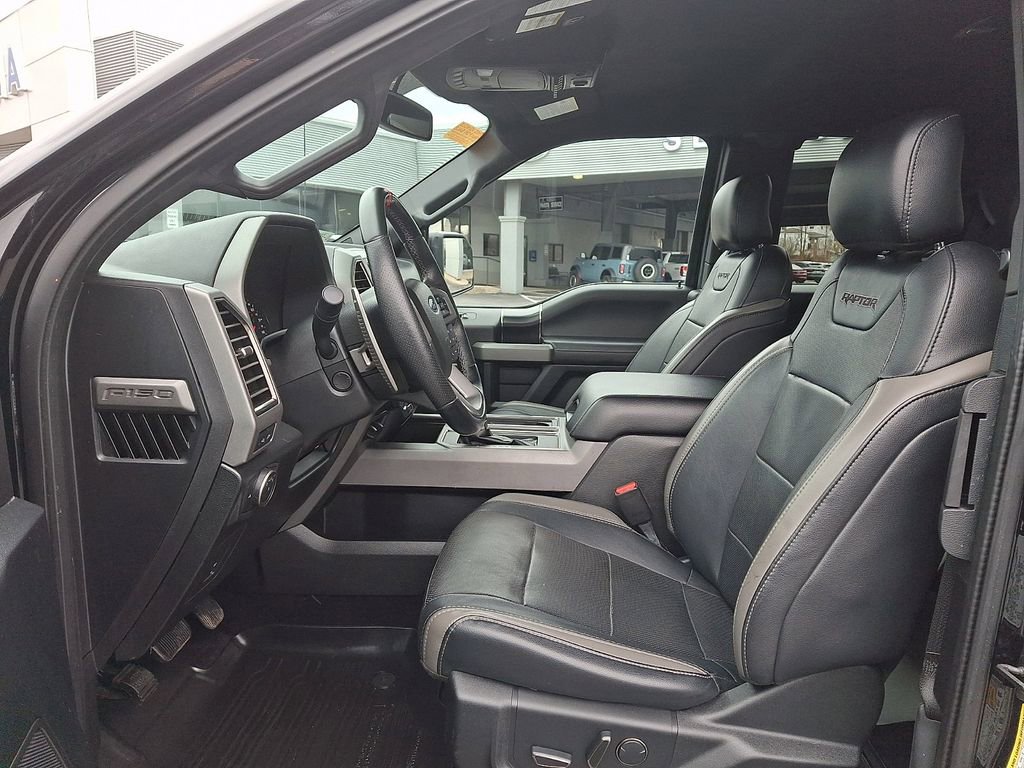 Used 2017 Ford F150 Raptor w/ Equipment Group 802A Luxury image 13