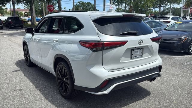 Used 2023 Toyota Highlander XSE FWD image 5