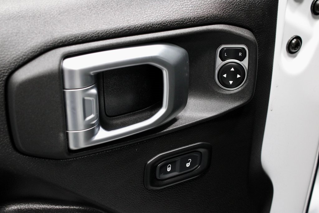 Used 2024 Jeep Wrangler Unlimited image 23