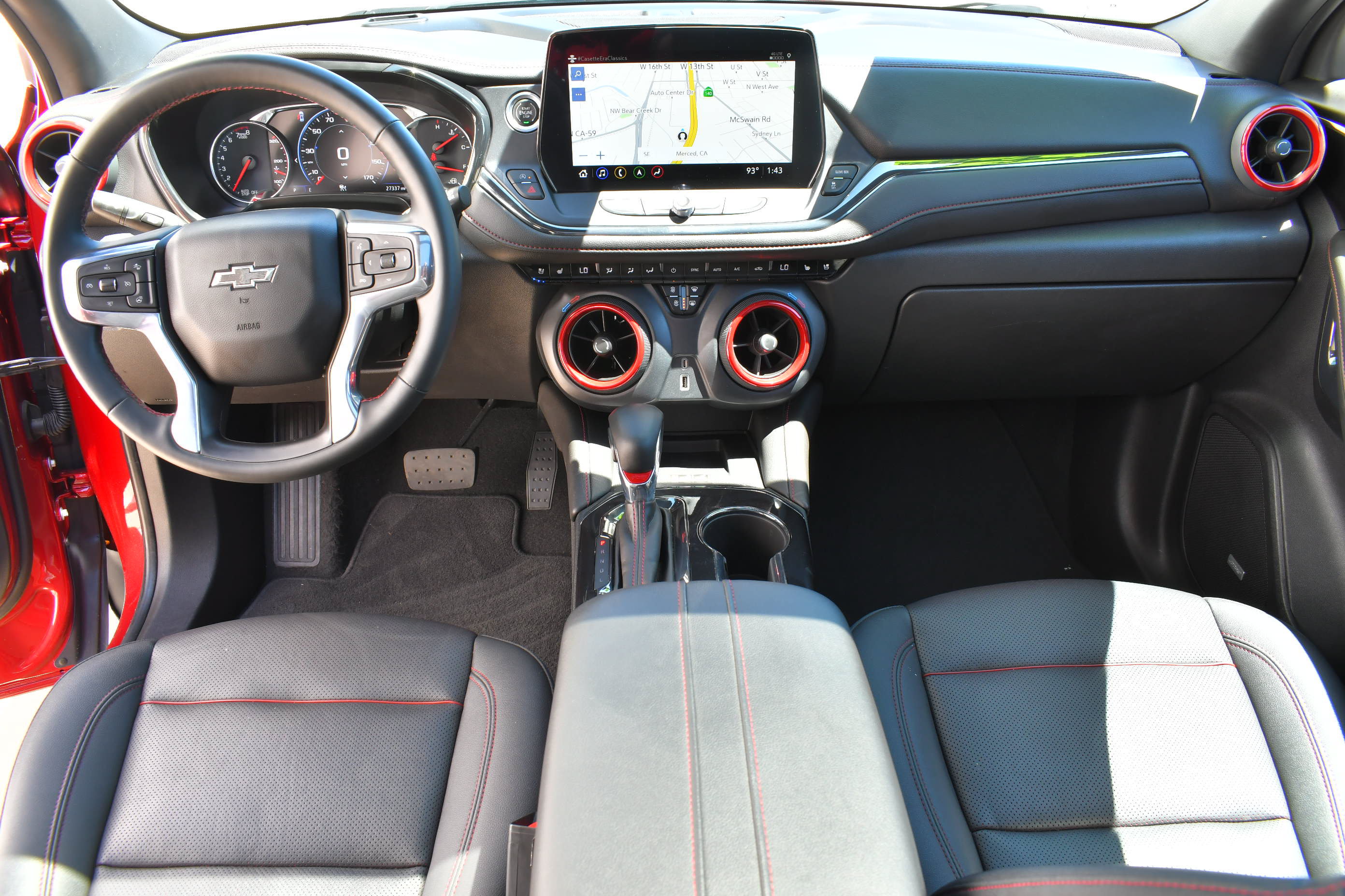 Used 2023 Chevrolet Blazer RS w/ Driver Confidence II Package FWD image 16