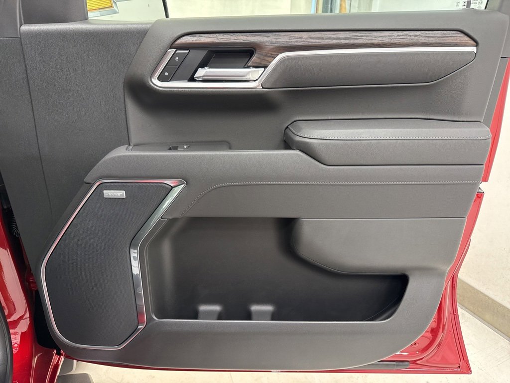 New 2026 GMC Sierra 1500 SLT w/ SLT Premium Package image 8