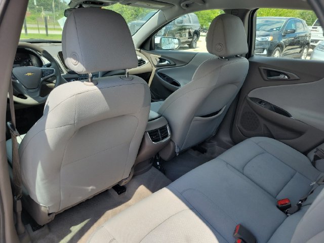 Used 2025 Chevrolet Malibu LT FWD image 12