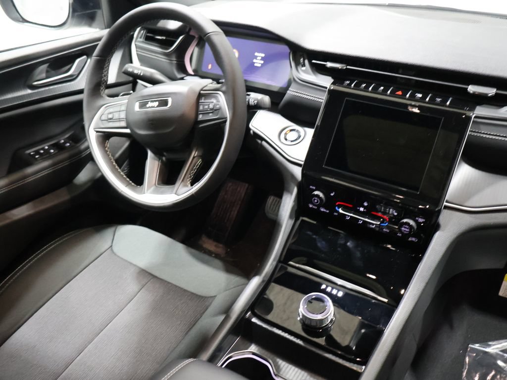 New 2026 Jeep Grand Cherokee Laredo X AWD/4WD image 17