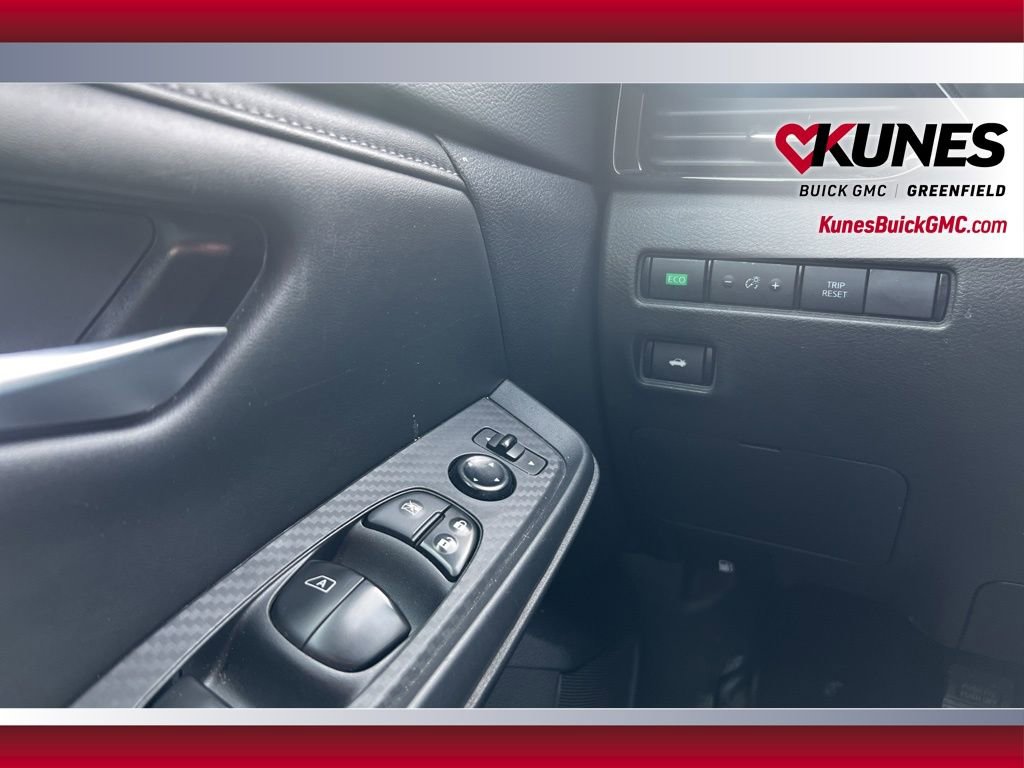 Used 2023 Nissan Sentra SV image 30