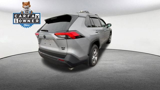 Used 2025 Toyota RAV4 XLE w/ Convenience Package image 9