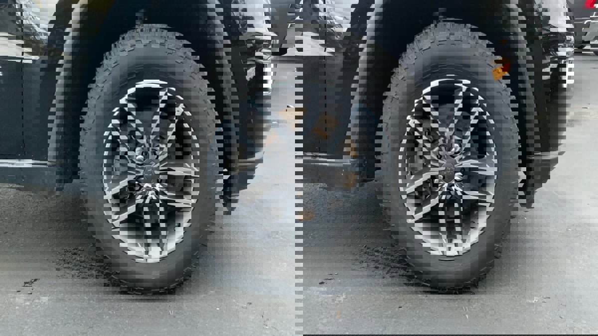 Used 2020 Jeep Grand Cherokee Limited image 26