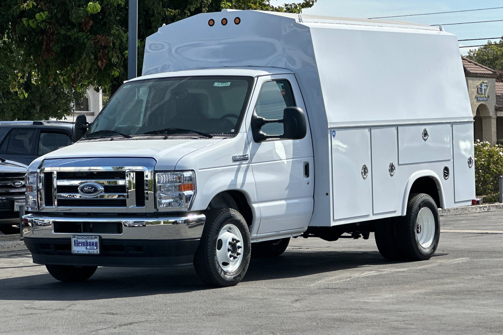 New 2025 Ford E-350 and Econoline 350 Super Duty w/ Power Equipment Group RWD image 8