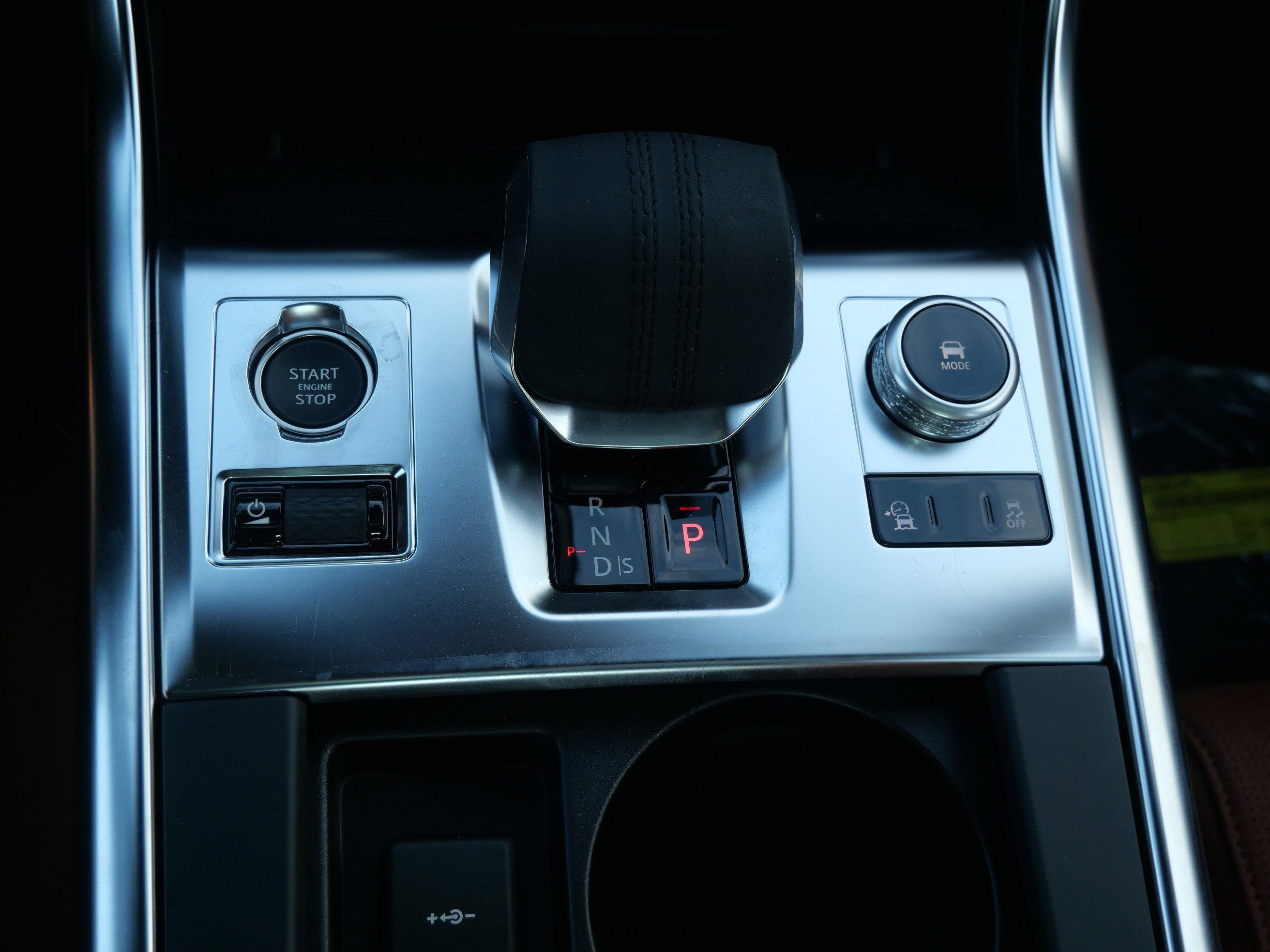 New 2024 Jaguar XF R-Dynamic SE image 11