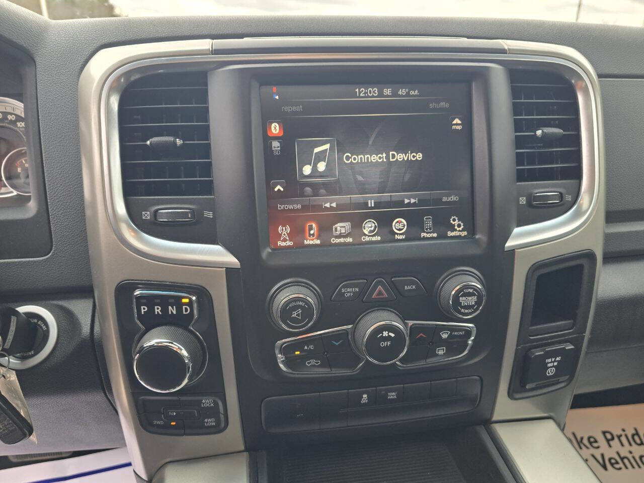 Used 2015 RAM 1500 Classic SLT w/ SLT Plus D￩cor Group image 19