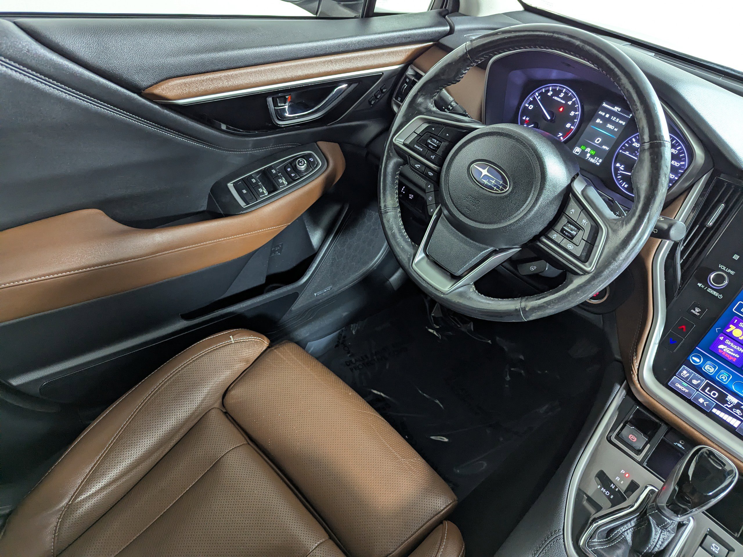 Used 2021 Subaru Outback Touring w/ Popular Package #2 image 9