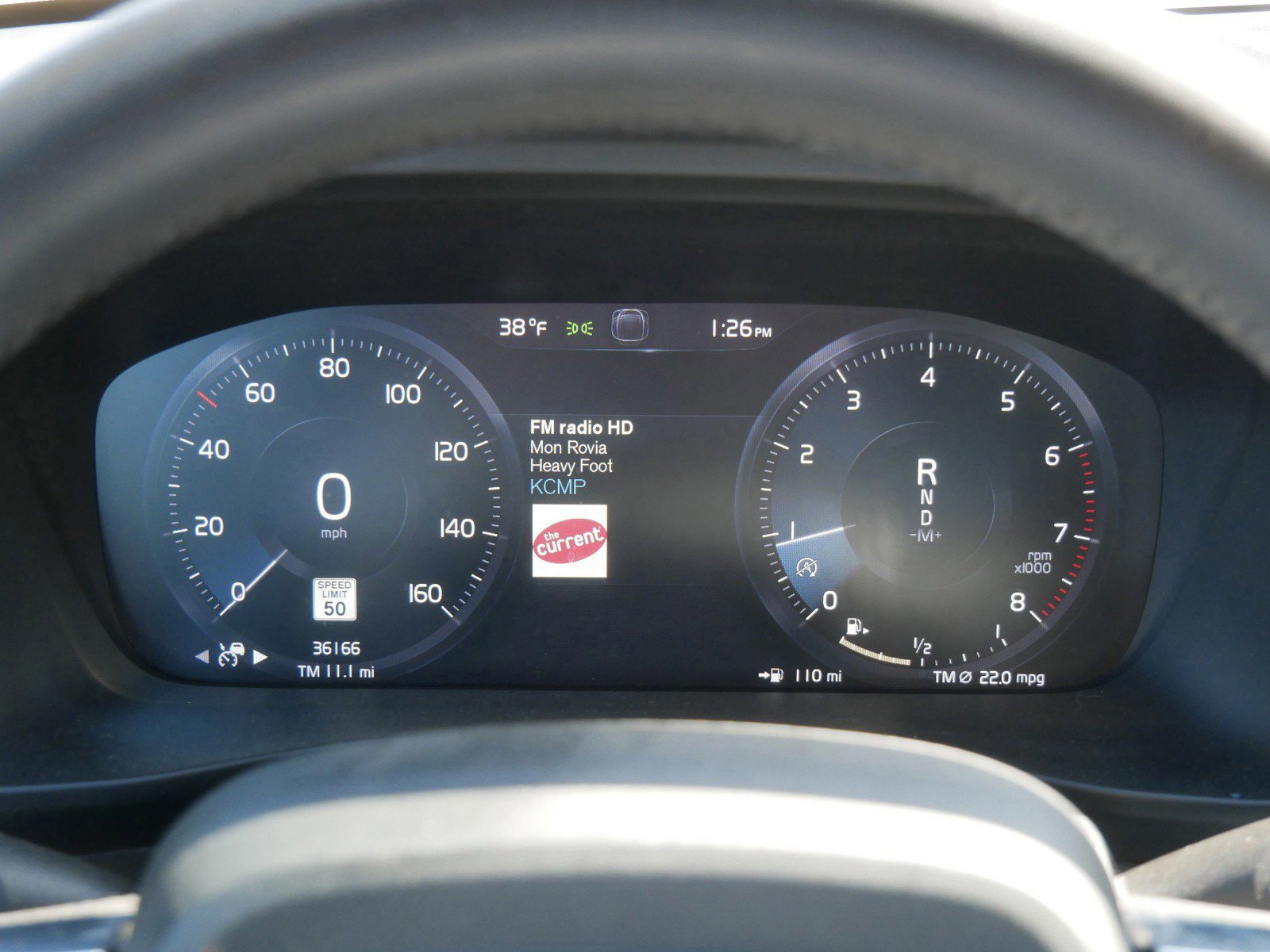 Used 2022 Volvo XC40 T5 R-Design image 38