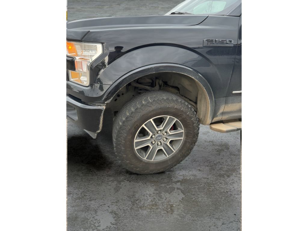 Used 2016 Ford F150 XLT w/ Equipment Group 302A Luxury AWD/4WD image 7